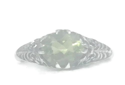 VINTAGE GREEN SOLITAIRE FILIGREE FLORAL STERLING SILVER BOHO RING SIZE 6.50: VINTAGE GREEN SOLITAIRE FILIGREE FLORAL STERLING SILVER BOHO RING SIZE 6.50 Vintage Green Solitaire Cocktail Sterling Silver Ring Size 6.50 Between a Size 6.50 & Size 6.75 Weight 2.3g Widest Part of R