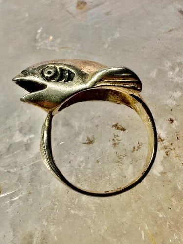 FISH RING TUNA BASS FISHERMEN BAND SIZE 2.25 STERLING SILVER WOMEN PINKY (1 of 2)