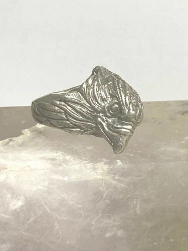 EAGLE RING BIKER BAND BIRD STERLING SILVER BAND MEN WOMEN: EAGLE RING BIKER BAND BIRD STERLING SILVER BAND MEN WOMEN Eagle ring biker band bird band men women Size 8 Weight 15.1g Widest part of band 7/8" Thinnest part of band 3/16"