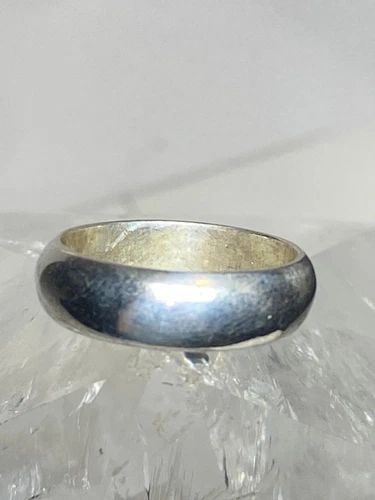 VINTAGE PLAIN RING SIZE 6.75 WEDDING BAND STACKER STERLING SILVER P: VINTAGE PLAIN RING SIZE 6.75 WEDDING BAND STACKER STERLING SILVER P Vintage Plain ring size 6.75 wedding band stacker sterling silver P I leave the rings unpolished until I sell .. If the buyer wants 