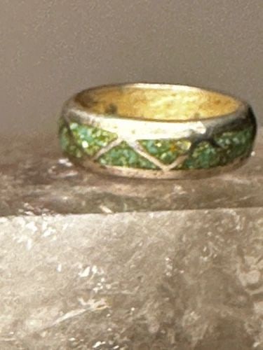 TURQUOISE RING SIZE 5 SOUTHWESTERN BAND WEDDING STERLING SILVER WOMEN: TURQUOISE RING SIZE 5 SOUTHWESTERN BAND WEDDING STERLING SILVER WOMEN Turquoise ring size 5 southwestern band wedding sterling silver women Size 5 Weight. 4.2g Width 3/16"