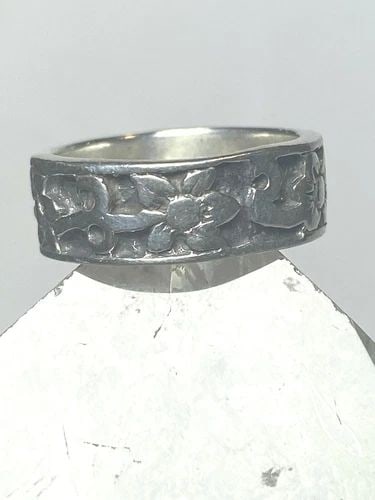 FLORAL RING FLOWERS BAND STERLING SILVER WOMEN GIRLS: FLORAL RING FLOWERS BAND STERLING SILVER WOMEN GIRLS Floral ring flowers band sterling silver women girls Size 5.25 Weight 4.7g Band Width 1/4"