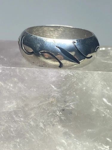 DOME RING WAVES BAND MEXICO ABSTRACT STERLING SILVER WOMEN MEN: DOME RING WAVES BAND MEXICO ABSTRACT STERLING SILVER WOMEN MEN Dome ring waves band Mexico abstract sterling silver women men Made with slits and uneven nature of the domed area near the slits Size 8.