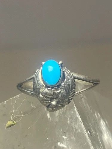 TURQUOISE RING SOUTHWEST PINKY FLORAL LEAVES BLOSSOM BABY CHILDREN WOMEN GIRLS: TURQUOISE RING SOUTHWEST PINKY FLORAL LEAVES BLOSSOM BABY CHILDREN WOMEN GIRLS Turquoise ring southwest pinky floral leaves blossom baby children women girls l Size 2.50 Weight 1g Length 3/8" Width 1/