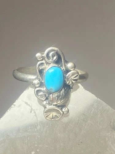 TURQUOISE RING SOUTHWEST PINKY FLORAL LEAVES BLOSSOM BABY CHILDREN WOMEN GIRLS: TURQUOISE RING SOUTHWEST PINKY FLORAL LEAVES BLOSSOM BABY CHILDREN WOMEN GIRLS Turquoise ring southwest pinky floral leaves blossom baby children women girls p Size 1.50 Weight 1.2g Length 1/2" Width 