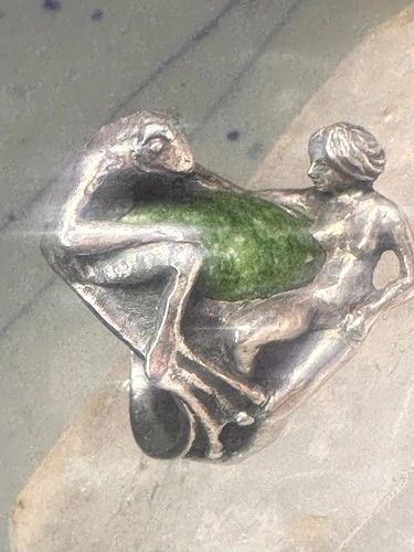 VINTAGE FROG AND NAKED LADY RING HEAVY WITH GREEN STONE SIZE 5 STERLING SILVER W: VINTAGE FROG AND NAKED LADY RING HEAVY WITH GREEN STONE SIZE 5 STERLING SILVER W Vintage frog and naked lady ring heavy with green stone size 5 Sterling silver women Size 5 Weight.30.4g Length. 1 3/8"