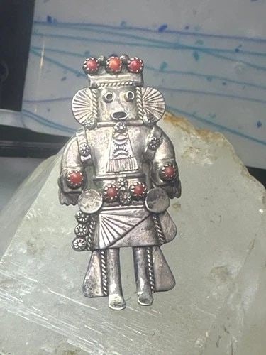 NAVAJO RING LONG KACHINA CORAL SIZE 9 STERLING SILVER WOMEN: NAVAJO RING LONG KACHINA CORAL SIZE 9 STERLING SILVER WOMEN Navajo Ring Long Kachina coral size 9 sterling silver women Size 9 Weight 19.9g Length. 2. 3/8" Width 1 1/8" Thinnest part of band 3/16"
