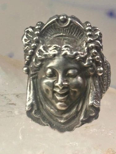 POISON RING LADY VICTORIAN PILL POISON BAND SOLID SIZE 6.50 STERLING SILVER WOME: POISON RING LADY VICTORIAN PILL POISON BAND SOLID SIZE 6.50 STERLING SILVER WOME Poison ring lady Victorian pill poison band solid size 6.50 sterling silver women Size 6.50 Weight 18.6g Length 1 1/8" 
