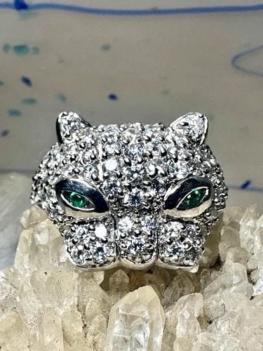 CAT RING SONIA BITTON SIZE 8.75 BIG CAT STERLING SILVER WOMEN: CAT RING SONIA BITTON SIZE 8.75 BIG CAT STERLING SILVER WOMEN Cat ring Sonia Bitton size 8.75 Big Cat sterling silver women Size 8.75 Weight. 7.8g Length. 3/4" Width5/8" Thinnest pat of band 1/8"
