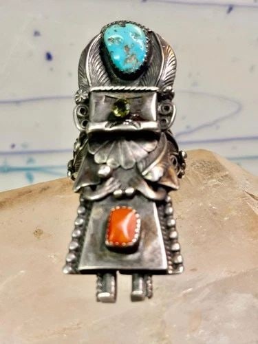 KACHINA RING NAVAJO TURQUOISE CORAL SIZE 10.2 COWGIRL STERLING SILVER WOMEN SIGN: KACHINA RING NAVAJO TURQUOISE CORAL SIZE 10.2 COWGIRL STERLING SILVER WOMEN SIGN Kachina ring Navajo turquoise coral size 10.2 cowgirl sterling silver women signed B Size 10.2 Weight 26.3g Length 2 1/