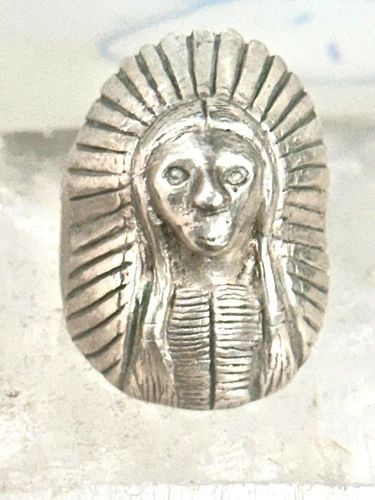 NATIVE AMERICAN RING HEAVY CHIEF SIGNED TRINITY 80 SIZE 6.75 STERLING SILVER WOM: NATIVE AMERICAN RING HEAVY CHIEF SIGNED TRINITY 80 SIZE 6.75 STERLING SILVER WOM Native American ring Heavy Chief signed Trinity 80 size 6.75 sterling silver women men Size 6.75 Weight 26.3g Length. 1