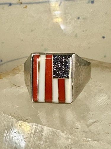 USA FLAG RING SIZE 14.25 CORAL MOP GOLDSTONE PATRIOTIC STERLING SILVER MEN WOMEN: USA FLAG RING SIZE 14.25 CORAL MOP GOLDSTONE PATRIOTIC STERLING SILVER MEN WOMEN USA Flag ring size 14.25 coral MOP goldstone patriotic sterling silver men women Size 14.25 Weight 12g Length. 3/4" Wid