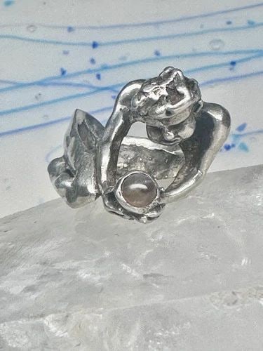 MALE RING BRUTALIST FIGURE HOLDING STONE GOOD LUCK SIZE 8.7 STERLING SILVER (1 of 2)