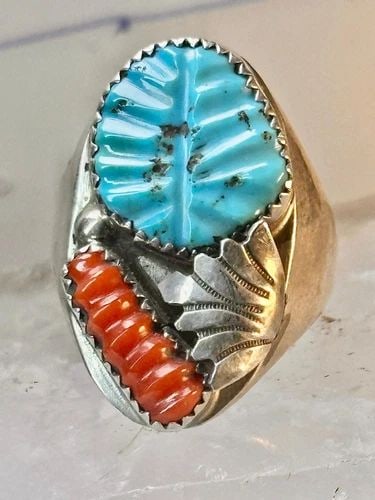 NAVAJO RING CARVED LEAVES HEAVY TURQUOISE CORAL SIZE 11 STERLING SILVER WOMEN ME: NAVAJO RING CARVED LEAVES HEAVY TURQUOISE CORAL SIZE 11 STERLING SILVER WOMEN ME Navajo ring carved leaves heavy turquoise coral size 11 sterling silver women men Size 11 Weight. 21.6g Length 1 3/16" 