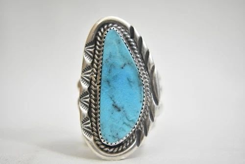 NAVAJO RING LONG TURQUOISE SOUTHWEST TRIBAL STERLING SILVER WOMEN MEN SIZE 9.75: NAVAJO RING LONG TURQUOISE SOUTHWEST TRIBAL STERLING SILVER WOMEN MEN SIZE 9.75 Navajo ring long turquoise southwest tribal sterling silver women men Size 9.75 Between a size 9.75 and size 10 Weight 3
