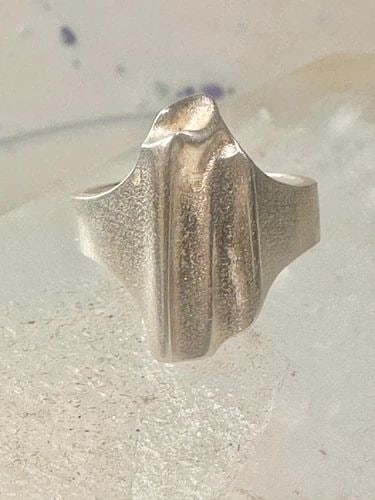 BJORN WECKSTROM RING SIZE 7 BAND "SHUTTLE "STERLING SILVER WOMEN CIRCA 1970'S: BJORN WECKSTROM RING SIZE 7 BAND "SHUTTLE "STERLING SILVER WOMEN CIRCA 1970'S Bjorn Weckstrom ring size 7 band "Shuttle"sterling silver women circa 1970's Size 7 Weight. 5.2g Length. 3/4" Thinnest pat