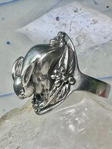 RABBIT RING BUNNY BAND FLORAL FIELD SIZE 9 STERLING SILVER WOMEN GIRLS: RABBIT RING BUNNY BAND FLORAL FIELD SIZE 9 STERLING SILVER WOMEN GIRLS Rabbit Ring Bunny Band Floral Field size 9 sterling silver women girls Size 9 Weight 14.1g Length 1" Width 7/16" Thinnest part of