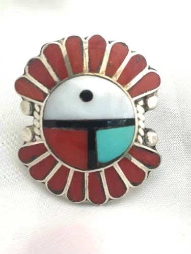 VINTAGE STERLING SILVER RING TURQUOISE CORAL SIZE 5.7 TRIBAL SOUTHWE SUN CHIEF: VINTAGE STERLING SILVER RING TURQUOISE CORAL SIZE 5.7 TRIBAL SOUTHWE SUN CHIEF Vintage Sterling Silver Ring Coral Turquoise MOP Onyx Sun Chief Southwest Size 5.75 Due to the shape of the ring the ring
