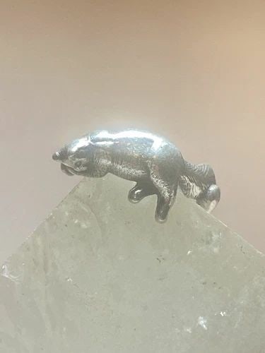 CAT RING SIZE 7.75 AVERY SLEEPY KITTEN BAND STERLING SILVER WOMEN GIRLS: CAT RING SIZE 7.75 AVERY SLEEPY KITTEN BAND STERLING SILVER WOMEN GIRLS Cat ring Avery kitten band sterling silver women girls Size 7.75 Weight 4.4g Length 7/16" Thinnest back of band 1/8"