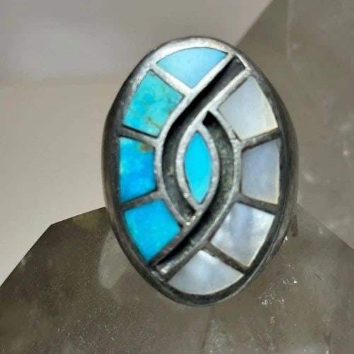HERRINGBONE RING ZUNI TURQUOISE MOP SIZE 10.75 STERLING SILVER WOMEN MEN: HERRINGBONE RING ZUNI TURQUOISE MOP SIZE 10.75 STERLING SILVER WOMEN MEN Herringbone ring Zuni turquoise MOP size 10.75 sterling silver women men Band is slightly out of round wearable as is I leave t