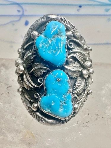 NAVAJO RING TURQUOISE CIGAR BAND LEAF LEAVES SIZE 12.50 STERLING SILVER WOMEN ME: NAVAJO RING TURQUOISE CIGAR BAND LEAF LEAVES SIZE 12.50 STERLING SILVER WOMEN ME Navajo ring Turquoise cigar band Leaf leaves size 12.50 sterling silver women men Size 12.50 Weight 13.6g Length. 1 3/8