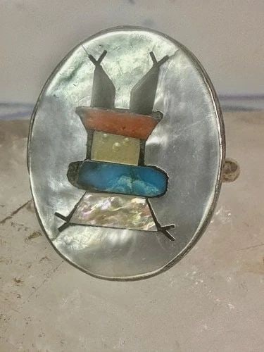 KACHINA RING NAVAJO MOP TURQUOISE CORAL ONYX SIZE 7 STERLING SILVER WOMEN: KACHINA RING NAVAJO MOP TURQUOISE CORAL ONYX SIZE 7 STERLING SILVER WOMEN Kachina ring Navajo mop turquoise coral onyx size 7 sterling silver women Size 7 Weight 5.8g Length 1 1/8" Width 3/4" Thinnest