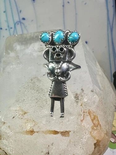 VINTAGE KACHINA RING NAVAJO TURQUOISE SIZE 7.2 STERLING SILVER WOMEN SIGNED CPH: VINTAGE KACHINA RING NAVAJO TURQUOISE SIZE 7.2 STERLING SILVER WOMEN SIGNED CPH Vintage Kachina ring Navajo turquoise size 7.2 sterling silver women girls signed CPH Size 7.25 Weight 5.3g Length 1 5/8