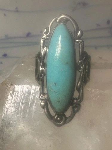 LONG TURQUOISE RING ART DECO PEACE SIZE 6.5 STERLING SILVER WOMEN GIRLS: LONG TURQUOISE RING ART DECO PEACE SIZE 6.5 STERLING SILVER WOMEN GIRLS Long Turquoise ring Art Deco Peace size 6.5 sterling silver women girls Size 6.5 Weight. 6.9g Length 1 1/2" Width 9/16" Thinnest