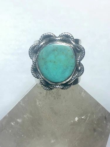 TURQUOISE RING NAVAJO CHAIN BAND STERLING SILVER WOMEN MEN: TURQUOISE RING NAVAJO CHAIN BAND STERLING SILVER WOMEN MEN Turquoise ring southwest chain band sterling silver women men Size 9.25 Weight 11.9g Widest part 1" Thinnest part 1/4"