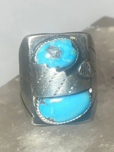 TURQUOISE RING SOUTHWEST NAVAJO LEAF STERLING SILVER WOMEN MEN: TURQUOISE RING SOUTHWEST NAVAJO LEAF STERLING SILVER WOMEN MEN Turquoise ring southwest Navajo leaf sterling silver women men Size 8 Between a size 8 and a size 8.25 Weight 15.5g Length 15/16" Width 1
