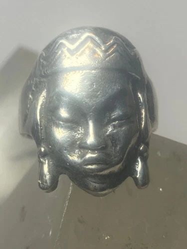 FACE RING SIZE 10 TRIBAL BAND STERLING SILVER WOMEN GIRLS: FACE RING SIZE 10 TRIBAL BAND STERLING SILVER WOMEN GIRLS Face ring sterling silver women girls Size 10 Between a size 10 and a size 10.25 Weight 12.2g Width 1" Thinnest part of band 3/16"