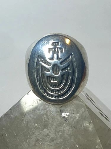 MAN IN MAZE RING HOPI PINKY BAND STERLING SILVER GIRLS WOMEN: MAN IN MAZE RING HOPI PINKY BAND STERLING SILVER GIRLS WOMEN Man in Maze ring pinky band sterling silver girls women Size 4.25 Weight 16.5g Widest part 7/8" Thinnest part 3/16"