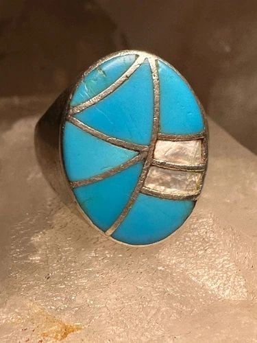NAVAJO RING SIZE 10.50 TURQUOISE MOP N LEE STERLING SILVER STERLING WOMEN: NAVAJO RING SIZE 10.50 TURQUOISE MOP N LEE STERLING SILVER STERLING WOMEN Navajo ring size 10.50 turquoise MOP N Lee sterling silver sterling women Size 10.50 Between a size 10.50 and a size 10.75 Wei