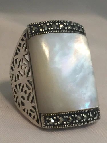 VINTAGE STERLING SILVER LARGE RECTANGULAR MOP MARCASITES ART DECO RING SIZE 7.5: VINTAGE STERLING SILVER LARGE RECTANGULAR MOP MARCASITES ART DECO RING SIZE 7.5 Vintage Sterling Silver Large Rectangular Mother of Pearl & Marcasites Ring Signed PK Size 7.50 Weight 13.9g Length 1 3/