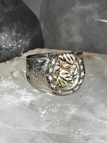HORSESHOE RING BLACK HILLS GOLD SIZE 7.50 GOOD LUCK BAND STERLING SILVER WOMEN G: HORSESHOE RING BLACK HILLS GOLD SIZE 7.50 GOOD LUCK BAND STERLING SILVER WOMEN G Horseshoe ring Black Hills Gold size 7.50 good luck band sterling silver women girls Size 7.50 Between a size 7.50 and 