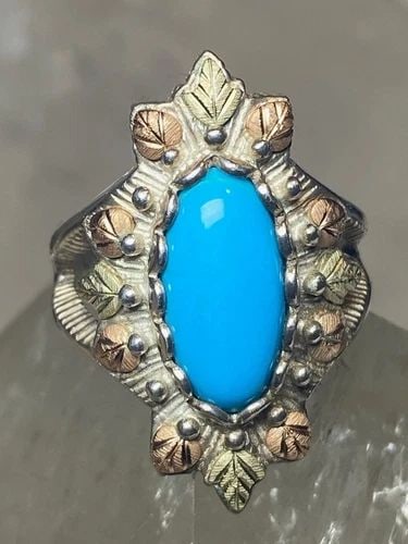 BLACK HILLS GOLD RING SIZE 5.75 TURQUOISE LEAVES STERLING SILVER WOMEN GIRLS: BLACK HILLS GOLD RING SIZE 5.75 TURQUOISE LEAVES STERLING SILVER WOMEN GIRLS Black Hills Gold ring Size 5.75 turquoise leaves sterling silver women girls Signed CCO 12K (over sterling silver) Size 5.7