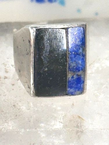 ONYX SODALITE RING SIZE 8.75 SOUTHWEST STERLING SILVER WOMEN MEN: ONYX SODALITE RING SIZE 8.75 SOUTHWEST STERLING SILVER WOMEN MEN Onyx Sodalite ring size 8.75 southwest sterling silver women men Size 8.75 Weight 12.7g Length 5/8" Widest part 1/2" Thinnest part of b