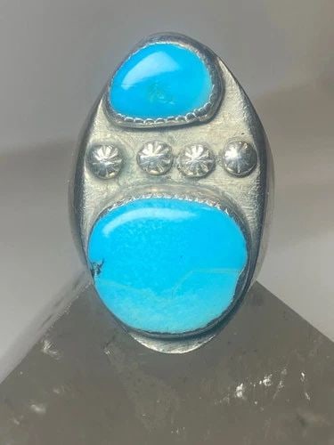 TURQUOISE RING SIZE 11.75 NAVAJO SOUTHWEST STERLING SILVER MEN: TURQUOISE RING SIZE 11.75 NAVAJO SOUTHWEST STERLING SILVER MEN Turquoise ring Navajo southwest sterling silver men Size 11.75 Weight 24.1g Length 1. 1/2" Width. 3/4" Thinnest part of band 3/16"