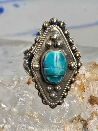 POISON RING SCARAB BOHO RING SIZE 6.75 STERLING SILVER WOMEN: POISON RING SCARAB BOHO RING SIZE 6.75 STERLING SILVER WOMEN Poison ring Scarab Boho ring size 6.75 sterling silver women Size 6.75 Weight 9.5g length. 1. 1/4" Widest part 3/4" Thinnest part of band 5