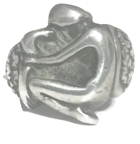 VINTAGE LADY NUDE WOMAN KNEELING STERLING SILVER RING SIZE 9.75 14.5G: VINTAGE LADY NUDE WOMAN KNEELING STERLING SILVER RING SIZE 9.75 14.5G Vintage Kneeling Naked Lady Signed with the U and two arrows on either side Size 9.75 Between a Size 9.75 and a Size 10 Weight 14.