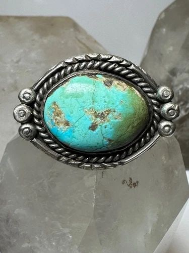 TURQUOISE RING SIZE 7.50 ADJ SOUTHWEST STERLING SILVER WOMEN: TURQUOISE RING SIZE 7.50 ADJ SOUTHWEST STERLING SILVER WOMEN Turquoise ring size 7.50 adj southwest sterling silver women AS IS Flaws and natural cracks in the stone I leave the rings unpolished until