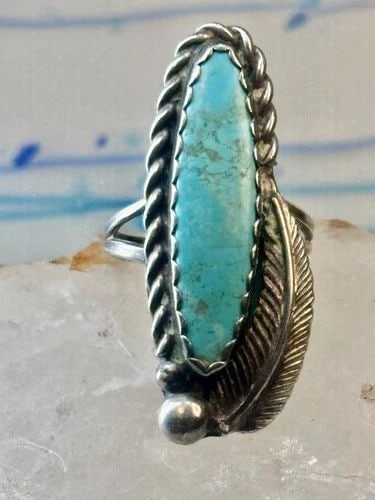 NAVAJO LONG TURQUOISE RING FEATHER SIZE 5.5 STERLING SILVER WOMEN MEN SIGNED AK: NAVAJO LONG TURQUOISE RING FEATHER SIZE 5.5 STERLING SILVER WOMEN MEN SIGNED AK Navajo long turquoise ring feather size 5.5 sterling silver women signed AK Size 5.50 Between a size 550 and a size 5.75
