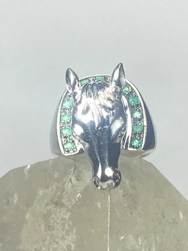 HORSE RING FACE RING HORSESHOE GOOD LUCK COWGIRL STERLING SILVER WOMEN: HORSE RING FACE RING HORSESHOE GOOD LUCK COWGIRL STERLING SILVER WOMEN Horse ring face ring horseshoe good luck cowgirl sterling silver girls women Size 7 Weight 16.2g length. 1" Width 1/2" Thinnest p