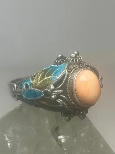 BUTTERFLY RING SIZE 7 CORAL ENAMEL STERLING SILVER WOMEN GIRLS: BUTTERFLY RING SIZE 7 CORAL ENAMEL STERLING SILVER WOMEN GIRLS Butterfly ring coral enamel sterling silver women girls Size 7 Weight 5.2g Length. 5/8" Widest part. 1/4" Thinnest part 1/8"