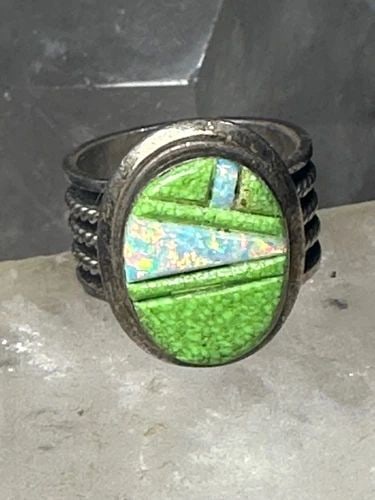ZUNI RING LAB OPAL BAND SIZE 6 SOUTHWEST STERLING SILVER WOMEN: ZUNI RING LAB OPAL BAND SIZE 6 SOUTHWEST STERLING SILVER WOMEN Zuni ring lab opal band size 6 southwest sterling silver women Size 6 Weight 7.9g Length. 3/4" Width 1/2" Thinnest part 3/8"