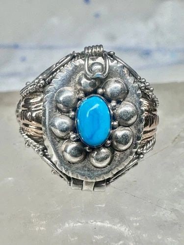 POISON RING TURQUOISE BOHO BAND SIZE 8.25 STERLING SILVER WOMEN: Poison ring turquoise boho band size 8.25 sterling silver women Size 8.25 Weight. 4.7g Length 3/4" Width. 1/2" Thinnest part of band 3/16"
