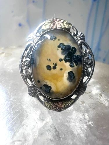 AGATE RING FLORAL LEAVES SIZE 5.50 STERLING SILVER WOMEN GIRL: AGATE RING FLORAL LEAVES SIZE 5.50 STERLING SILVER WOMEN GIRL Agate ring floral leaves size 5.50 sterling silver women girl Size 5.50 Weight 4.8g Length. 1" Width 1" Thinnest part. 5/32"