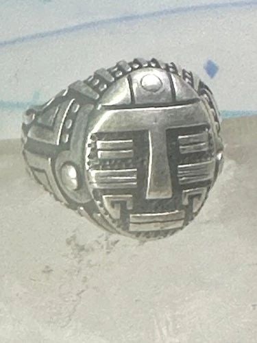 TRIBAL FACE RING GEOMETRIC MASK SIZE 10 STERLING SILVER WOMEN MEN: TRIBAL FACE RING GEOMETRIC MASK SIZE 10 STERLING SILVER WOMEN MEN Tribal face ring geometric mask size 10 sterling silver women men Size 10 Weight 10.7g Length 3/4" Width. 5/8" Width of band in the ba