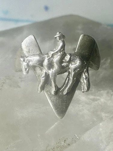 COWBOY RING HORSE W RIDER ON V BAND VICTORY SIZE 6.50 STERLING SILVER WOMEN GIRL (1 of 2)