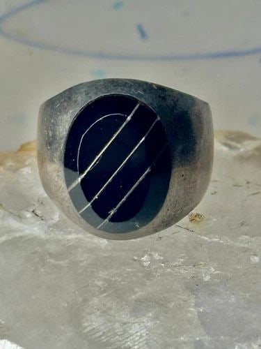 ONYX RING TAXCO MEXICO SIZE 10 STERLING SILVER WOMEN MEN: ONYX RING TAXCO MEXICO SIZE 10 STERLING SILVER WOMEN MEN Onyx ring Taxco Mexico size 10 sterling silver women men Size 10 Weight 14.9g Length 7/8" Width 7/16" Band in Back 1/4"